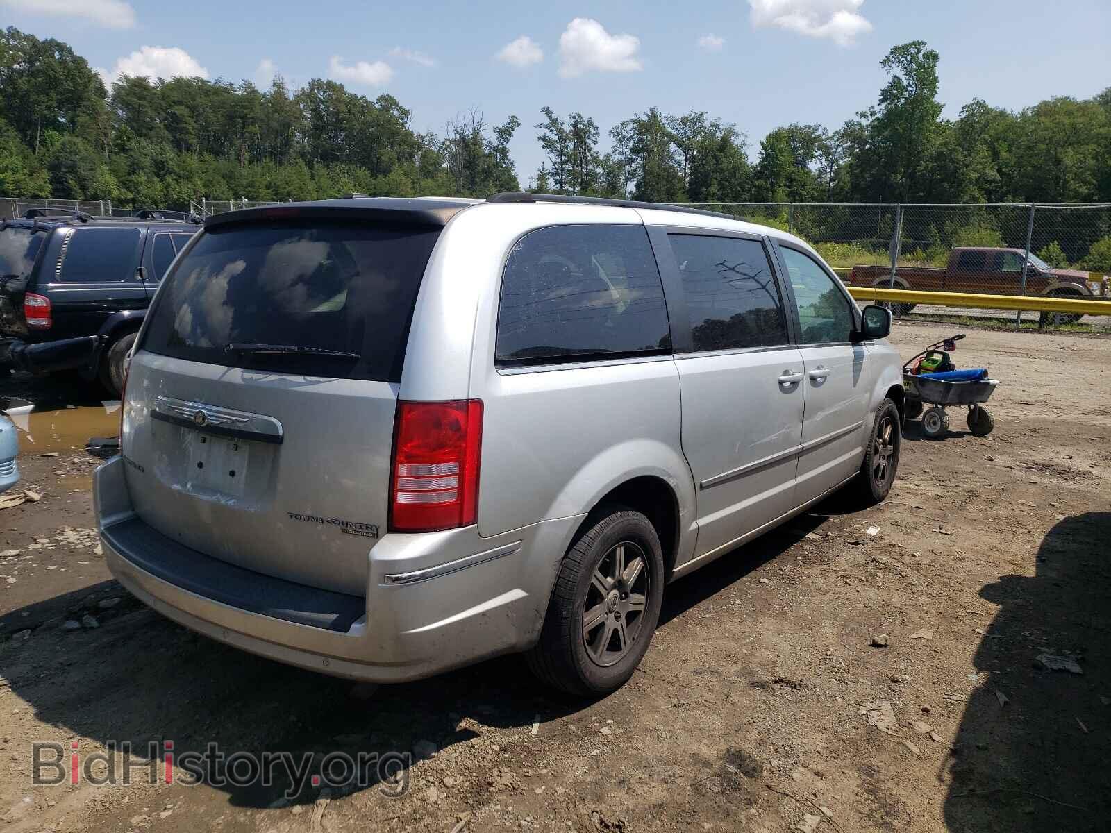 2010 CHRYSLER MINIVAN - VIN: 2A4RR5D16AR266007 - Фото 4