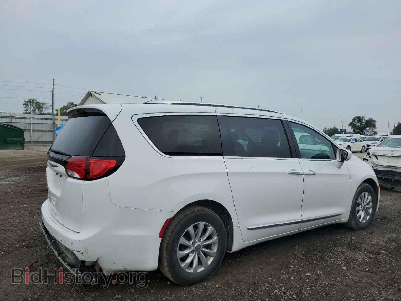 2018 CHRYSLER PACIFICA - VIN: 2C4RC1BGXJR144161 - Фото 3