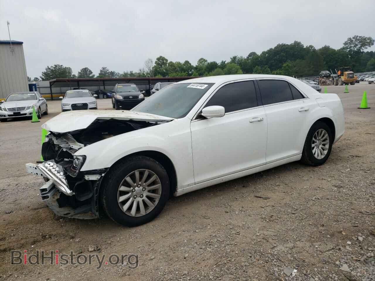 Фотография 2C3CCAAG6EH235306 - CHRYSLER 300 2014