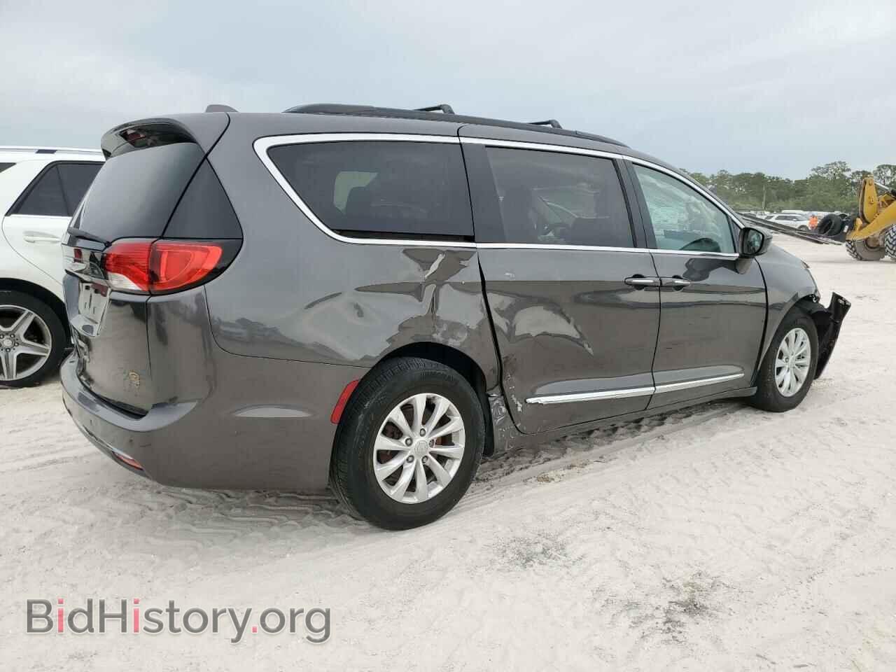 2017 CHRYSLER PACIFICA - VIN: 2C4RC1BG9HR569624 - Фото 3