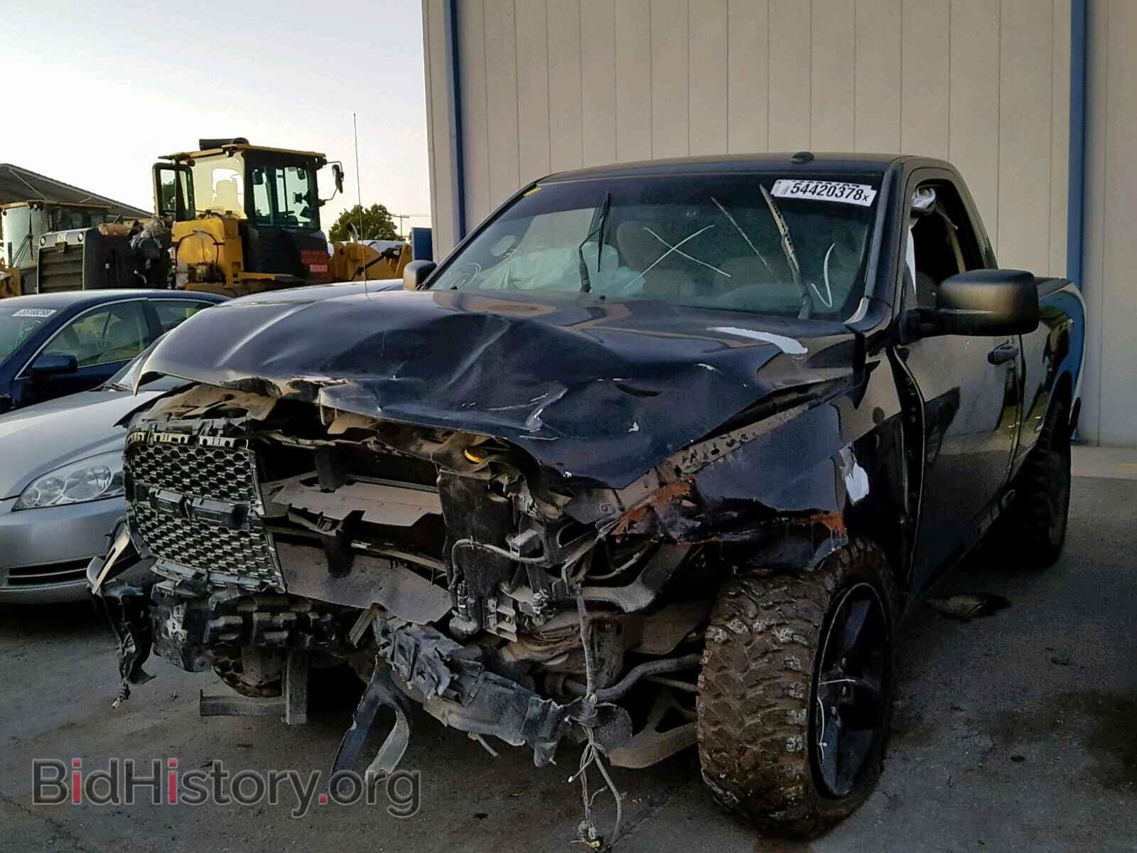 2015 RAM 1500 ST - VIN: 3C6JR6AT1FG543746 - Фото 2