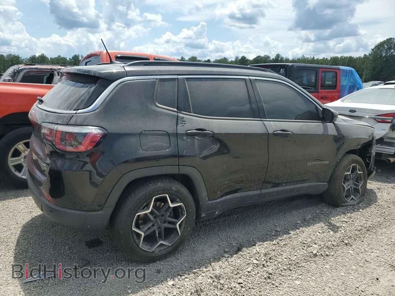 2017 JEEP COMPASS - VIN: 3C4NJCBB1HT658654 - Фото 3