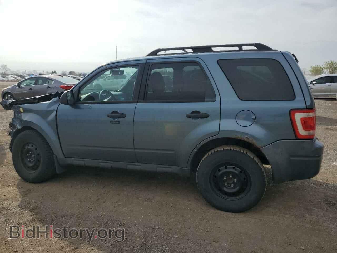 2011 FORD ESCAPE - VIN: 1FMCU0D70BKA00432 - Фото 2