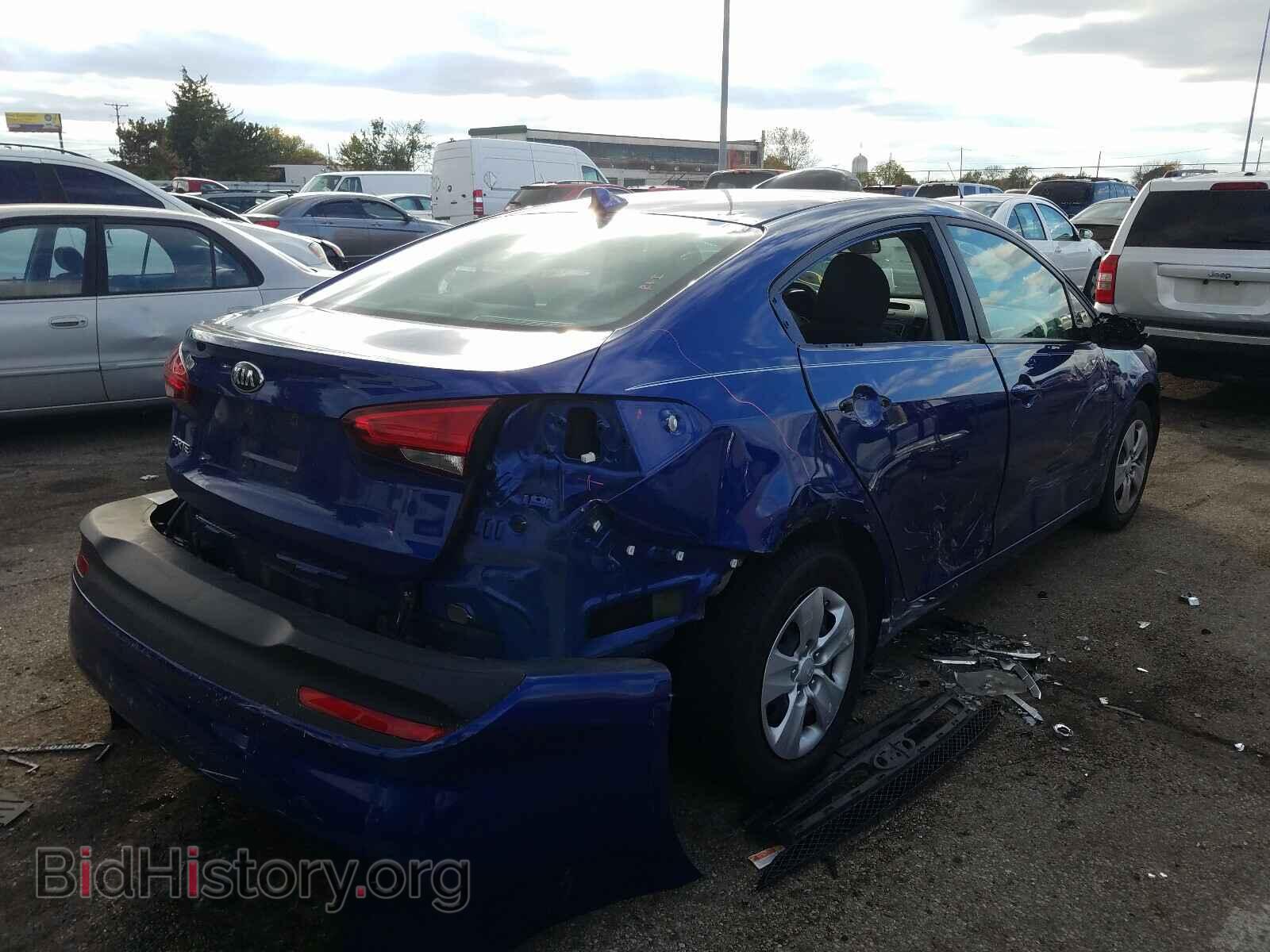2017 KIA FORTE - VIN: 3KPFK4A78HE038957 - Фото 4