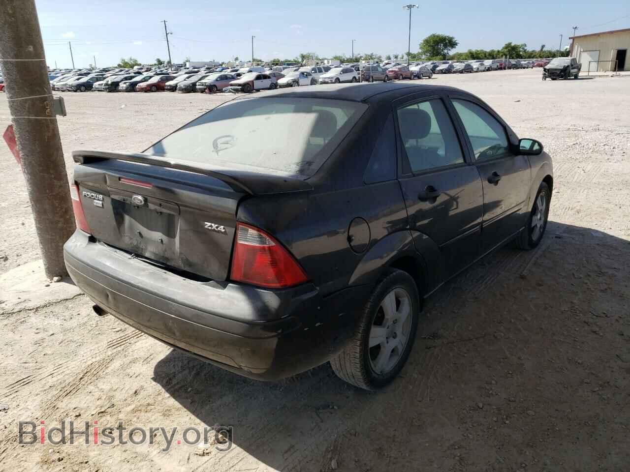 2006 FORD FOCUS - VIN: 1FAFP34N36W156784 - Фото 4