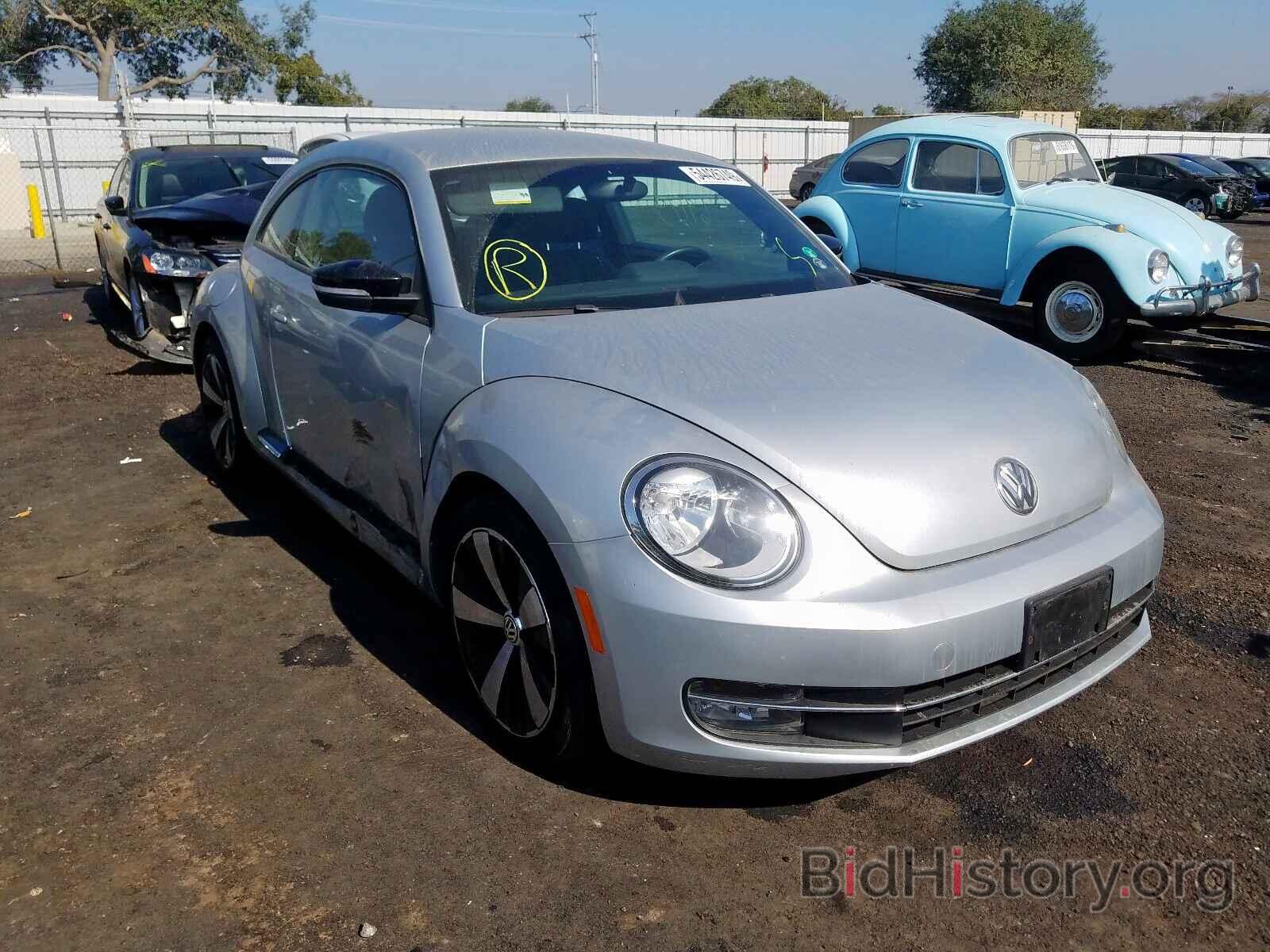 Photo 3VWVA7AT8DM620728 - VOLKSWAGEN BEETLE 2013