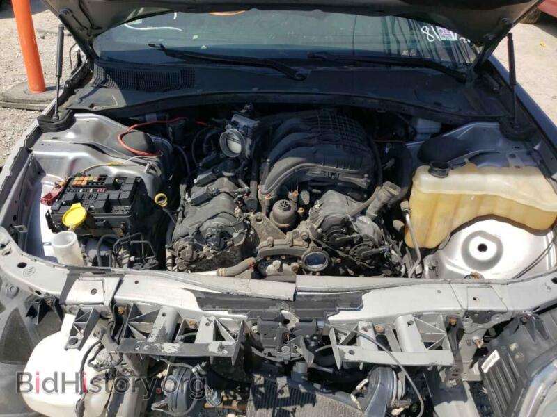 2014 Chrysler 300 (VIN 2C3CCAAG8EH127897) — photo 7 of 10