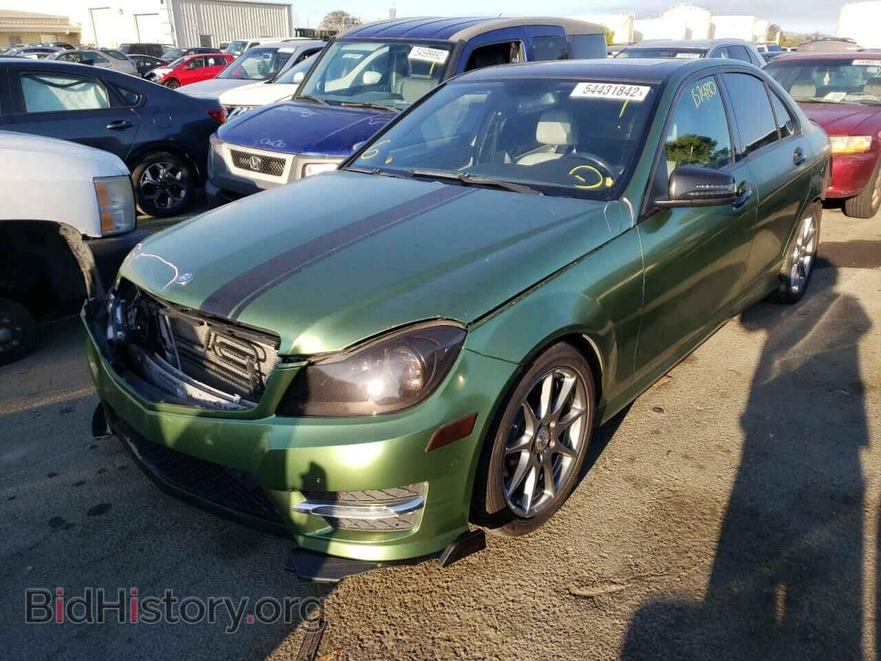 2012 MERCEDES-BENZ C-CLASS - VIN: WDDGF4HB7CA676993 - Фото 2