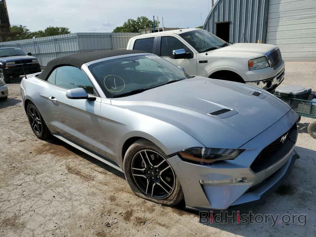 Photo 1FATP8UHXL5125351 - FORD MUSTANG 2020