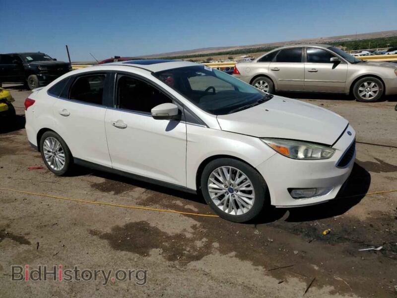2015 Ford FOCUS (VIN 1FADP3J23FL300126) — фото 4 из 13