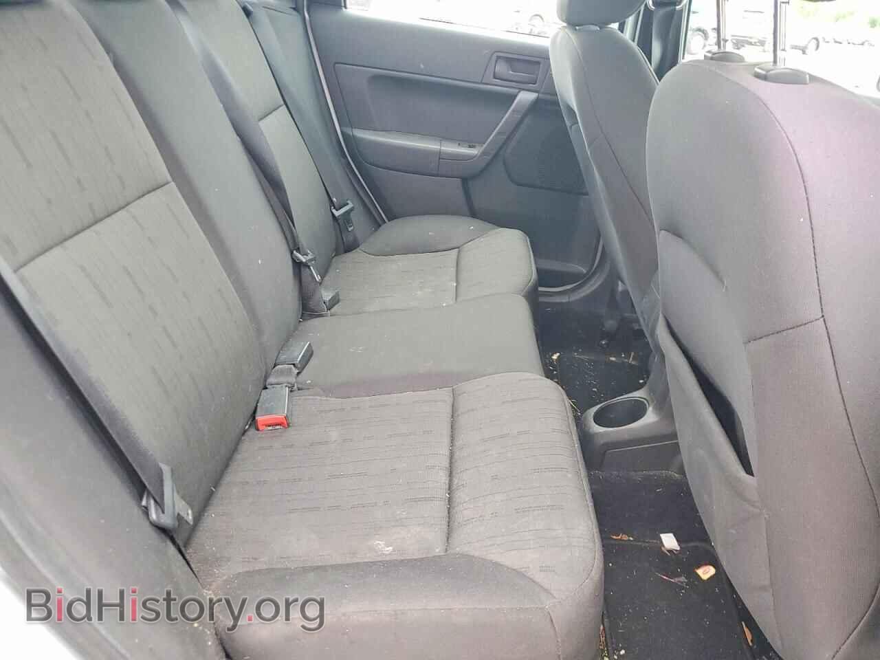 2011 FORD FOCUS - VIN: 1FAHP3FN1BW106286 - Photo 10