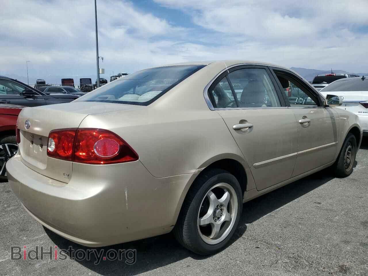 2007 KIA OPTIMA - VIN: KNAGE123575124210 - Фото 3