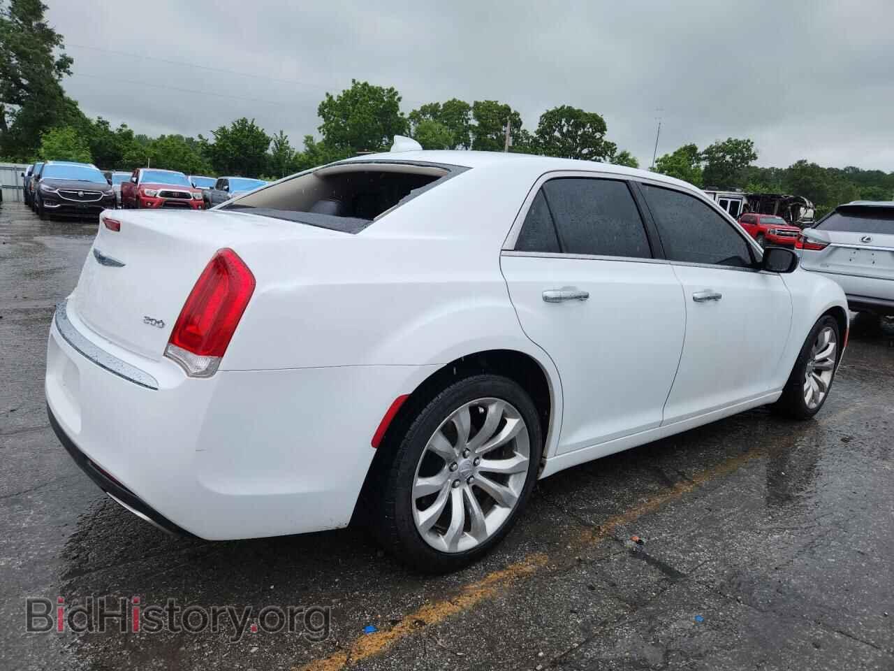 2019 CHRYSLER 300 - VIN: 2C3CCAEG5KH698186 - Фото 3