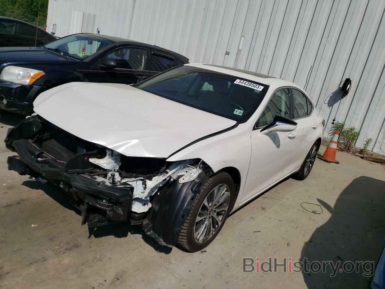 Photo 58ADZ1B15LU079458 - LEXUS ES350 2020