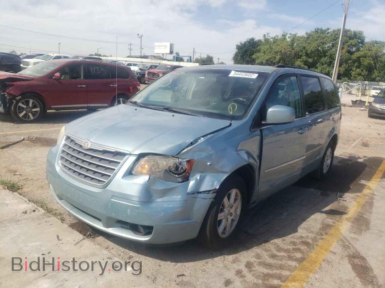 2010 CHRYSLER MINIVAN - VIN: 2A4RR8D1XAR415536 - Фото 2