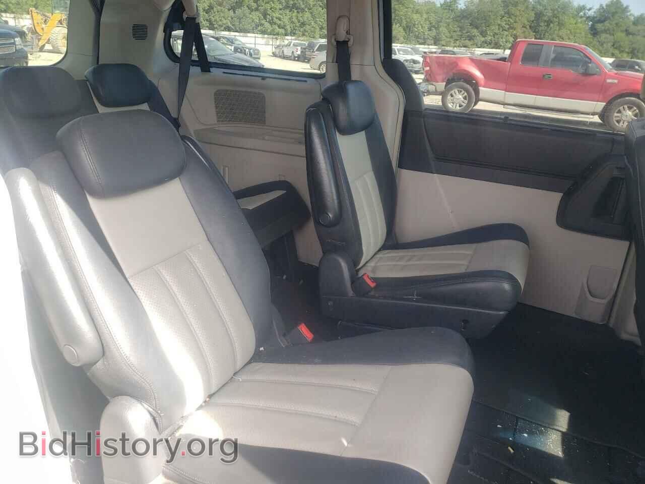 2010 CHRYSLER MINIVAN - VIN: 2A4RR8D1XAR415536 - Фото 6