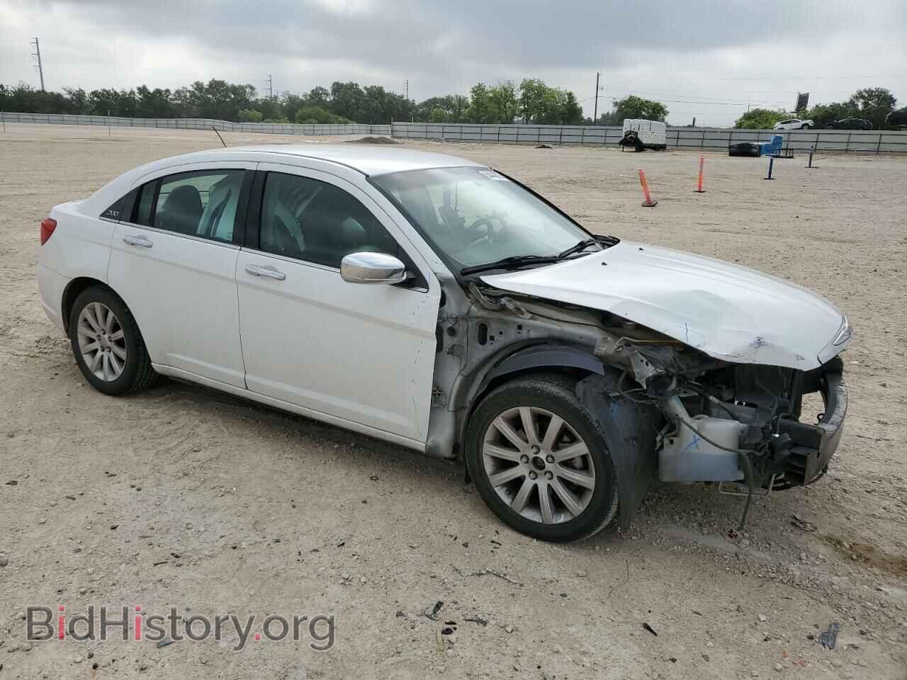 2013 CHRYSLER 200 - VIN: 1C3CCBCG9DN525905 - Фото 4