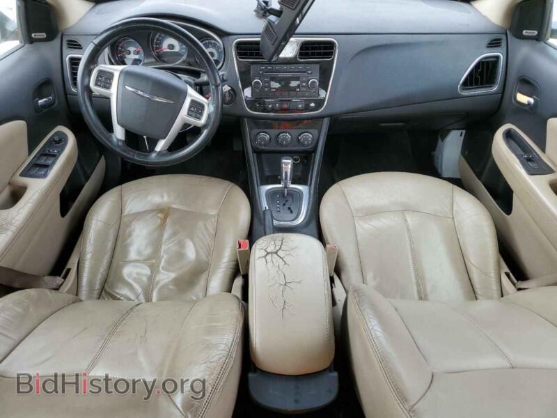 2013 Chrysler 200 (VIN 1C3CCBCG9DN525905) — фото 8 из 12