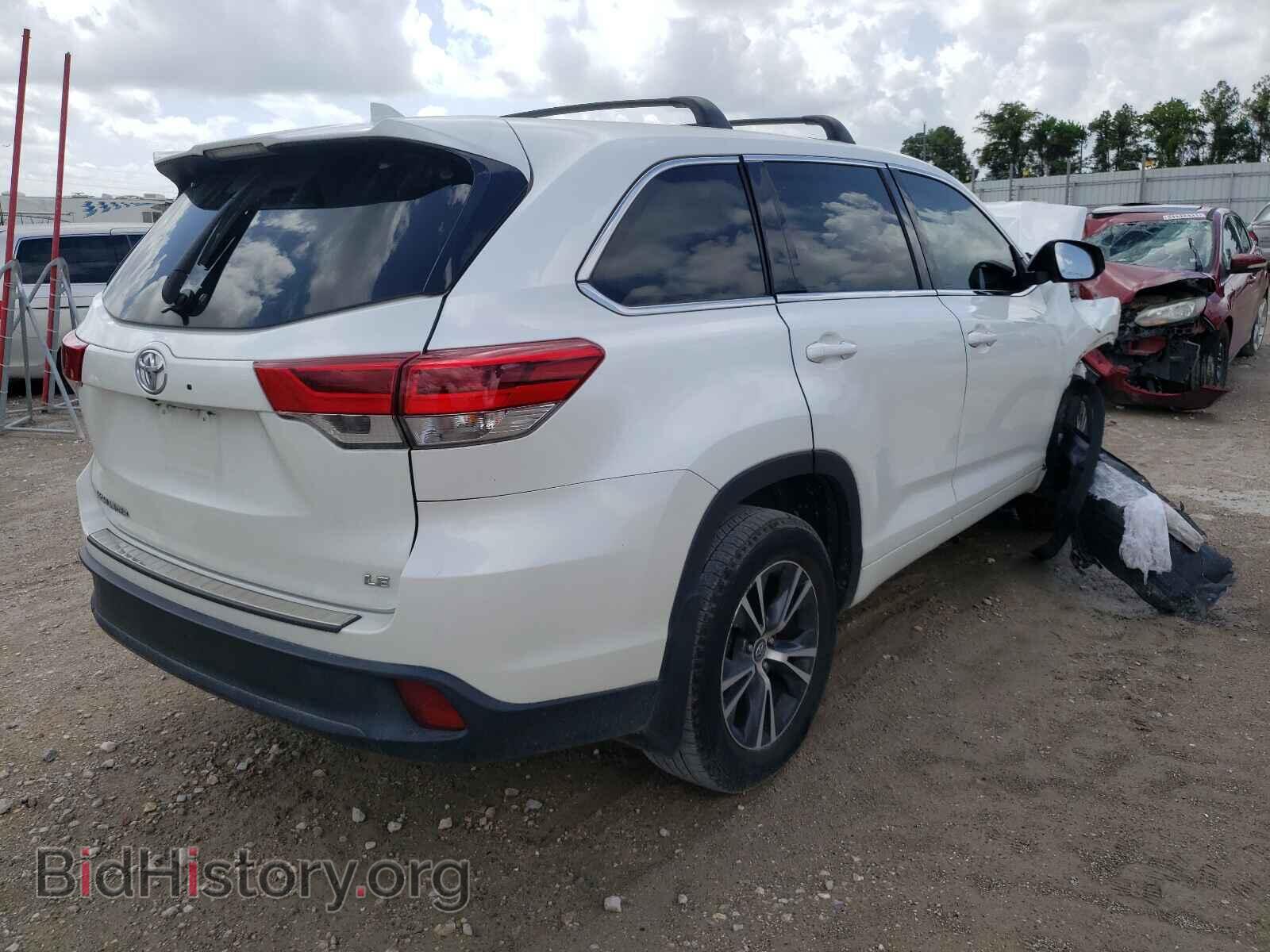 2017 TOYOTA HIGHLANDER - VIN: 5TDZZRFH4HS228932 - Фото 4