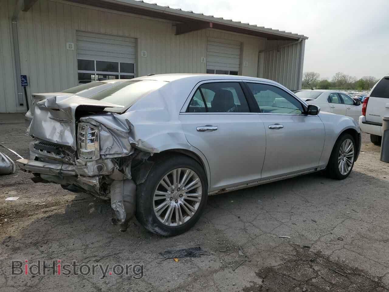 2011 CHRYSLER 300 - VIN: 2C3CA6CT3BH614028 - Фото 3