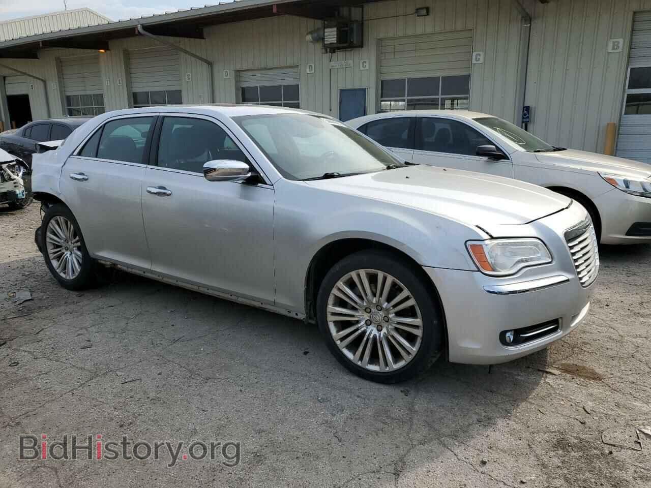 2011 CHRYSLER 300 - VIN: 2C3CA6CT3BH614028 - Фото 4