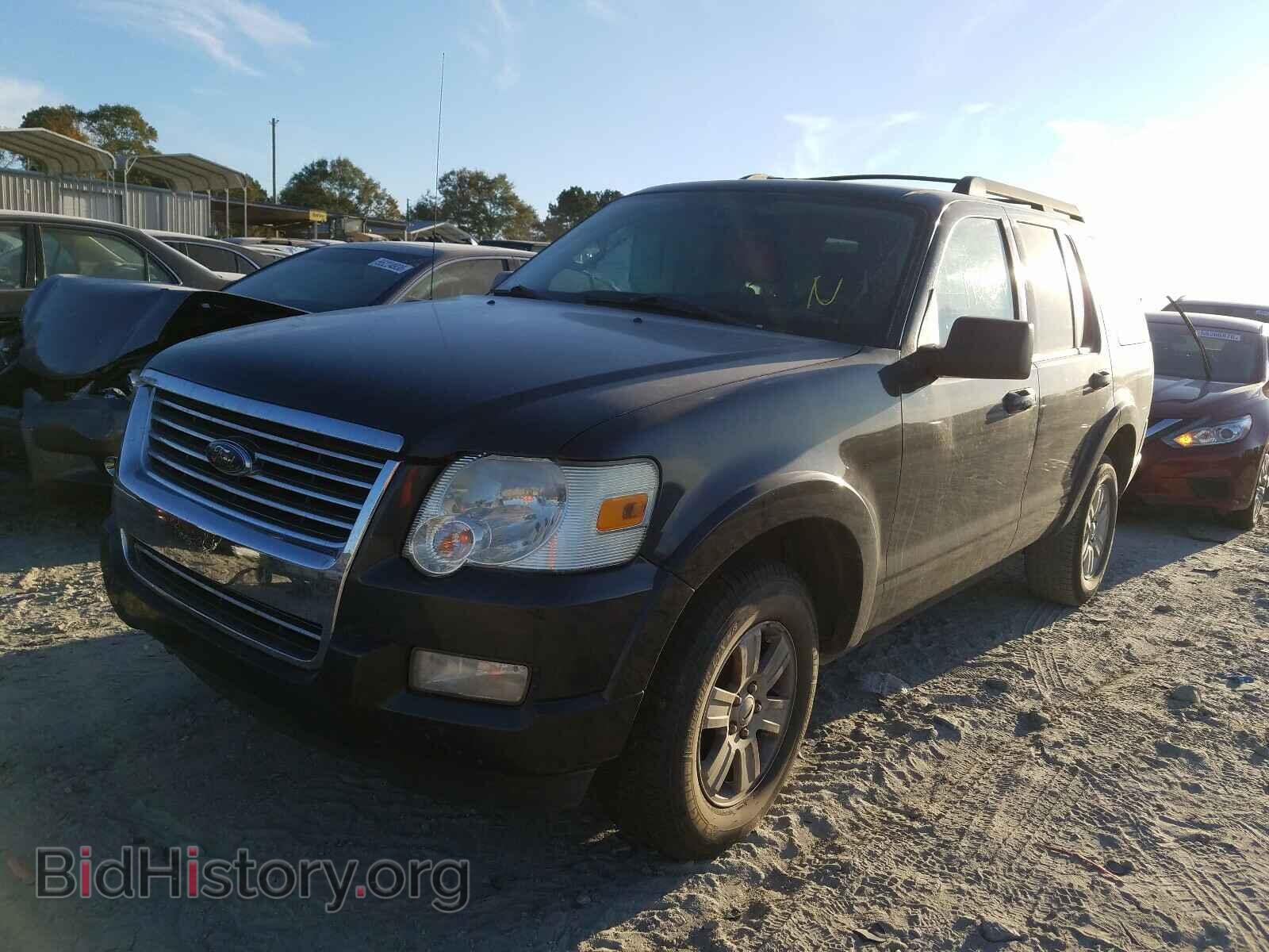 2010 FORD EXPLORER - VIN: 1FMEU6DE8AUA36043 - Фото 2