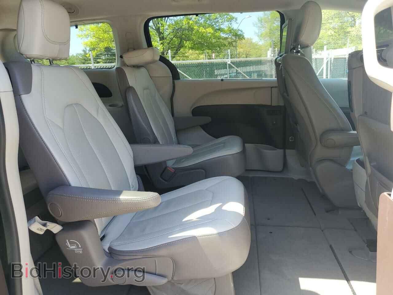 2018 CHRYSLER PACIFICA - VIN: 2C4RC1EG1JR330828 - Фото 11