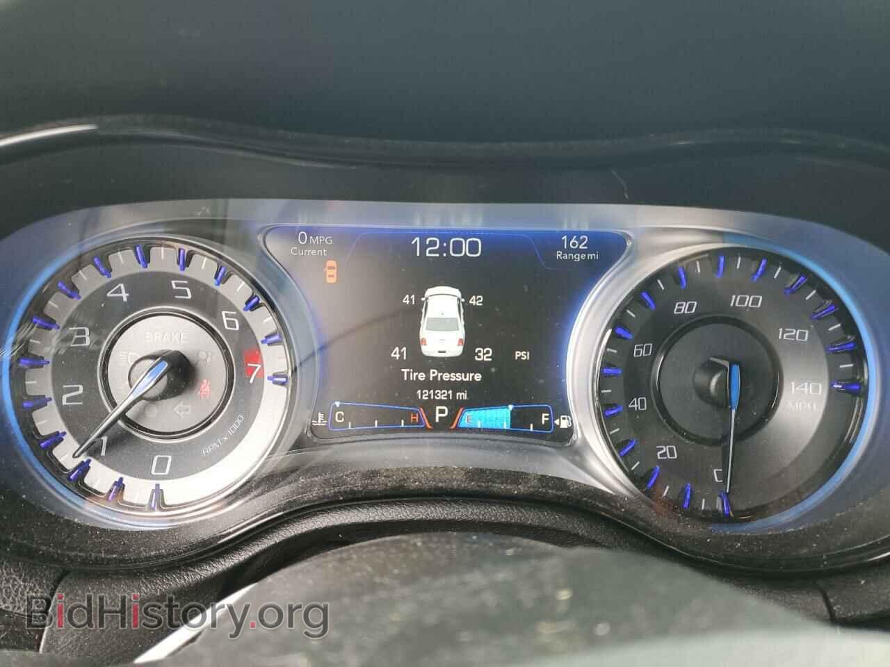 2016 CHRYSLER 300 - VIN: 2C3CCABG8GH287344 - Фото 9
