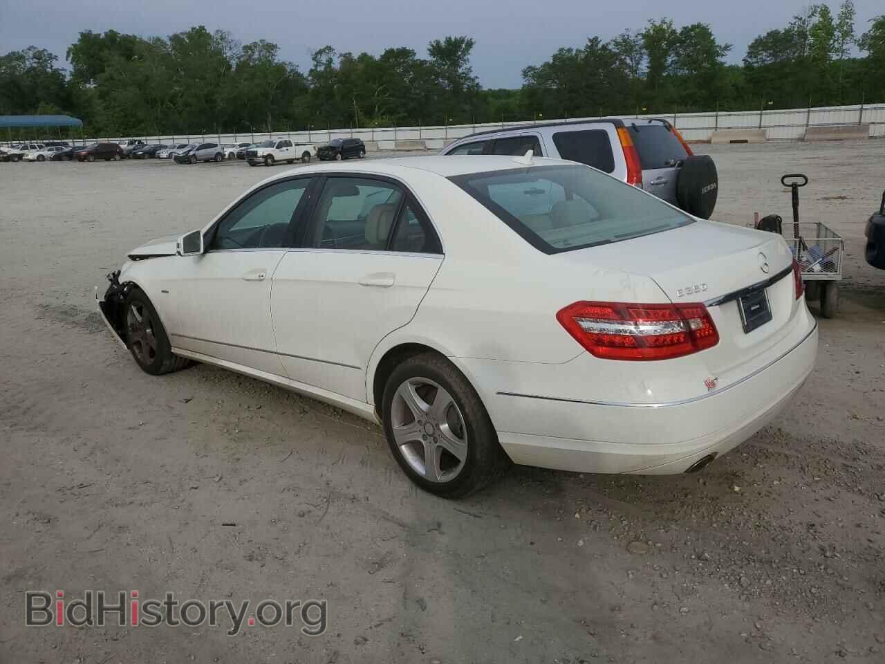 2012 MERCEDES-BENZ E-CLASS - VIN: WDDHF5KB3CA562556 - Фото 2