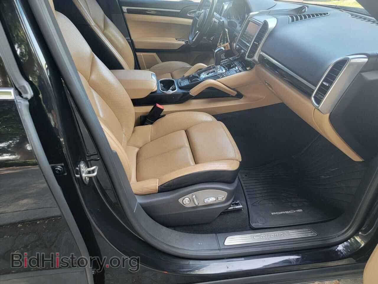 2016 PORSCHE CAYENNE - VIN: WP1AA2A26GLA10262 - Photo 5