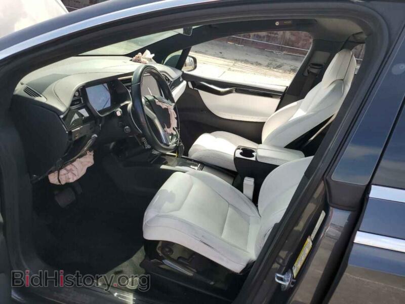 2017 Tesla MODEL X (VIN 5YJXCBE23HF041361) — photo 7 of 13