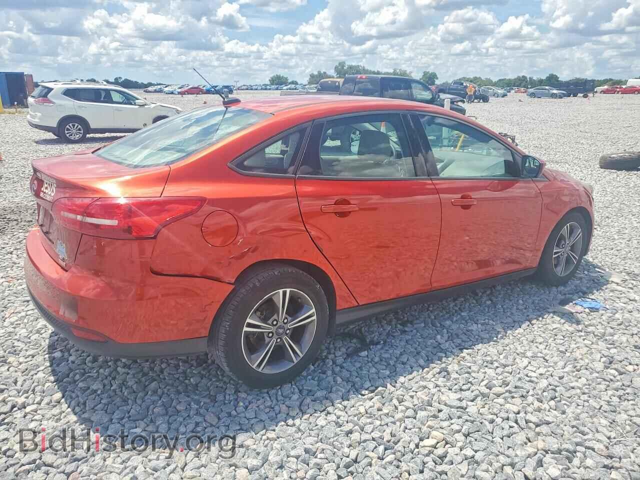 2018 FORD FOCUS - VIN: 1FADP3FE2JL308455 - Фото 3