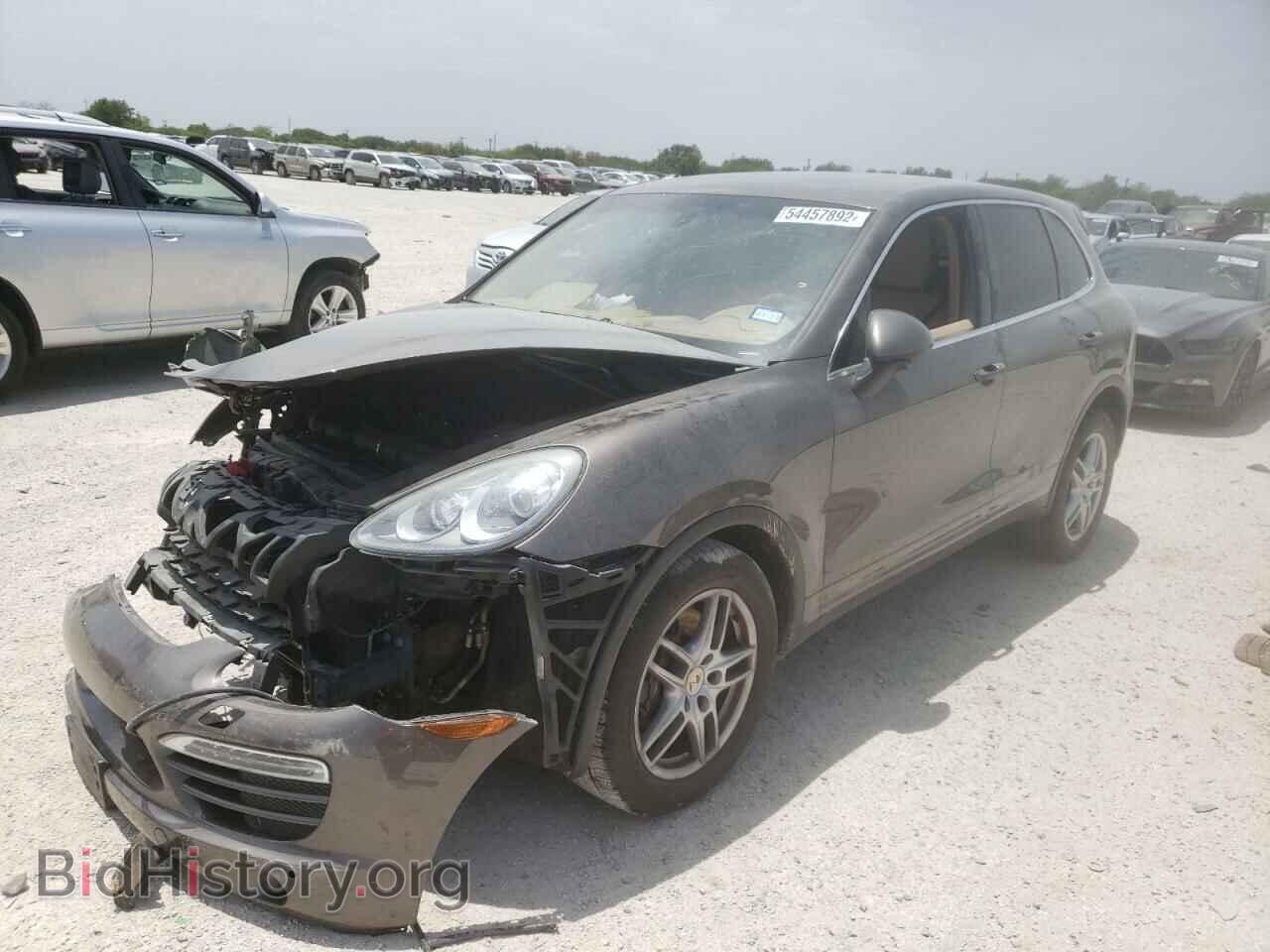 2013 PORSCHE CAYENNE - VIN: WP1AA2A28DLA05642 - Photo 2