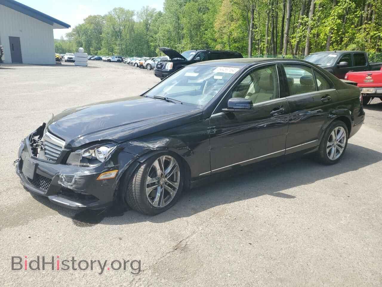 Photo WDDGF8AB9DR281525 - MERCEDES-BENZ C-CLASS 2013