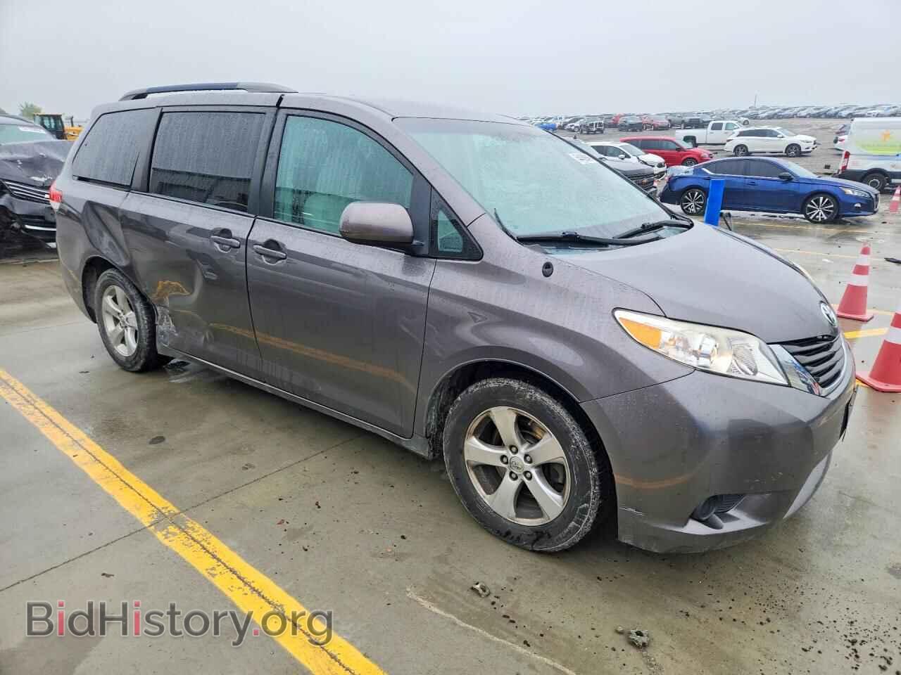 2013 TOYOTA SIENNA - VIN: 5TDKK3DC5DS388127 - Фото 4