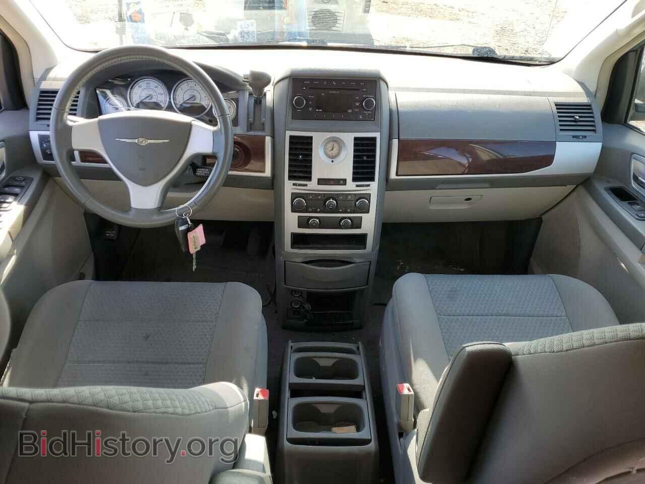 2010 CHRYSLER MINIVAN - VIN: 2A4RR5D1XAR346605 - Фото 8