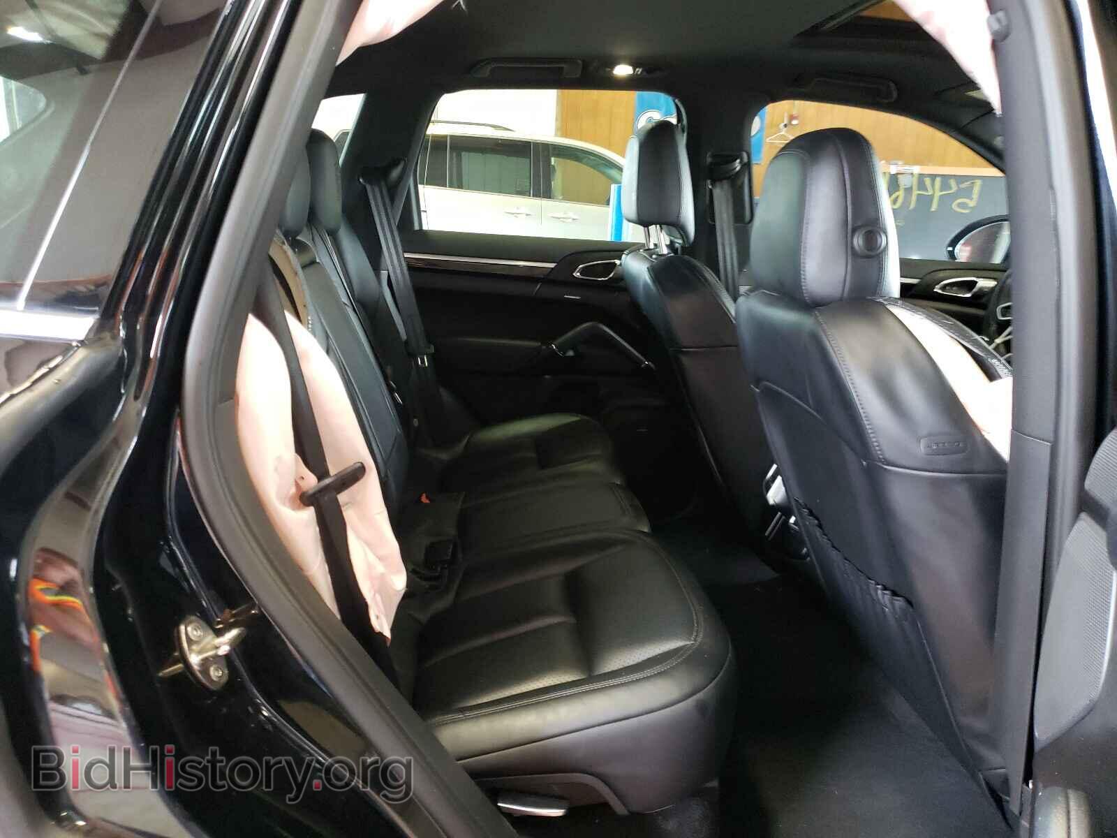 2016 PORSCHE CAYENNE - VIN: WP1AA2A28GLA04107 - Фото 6