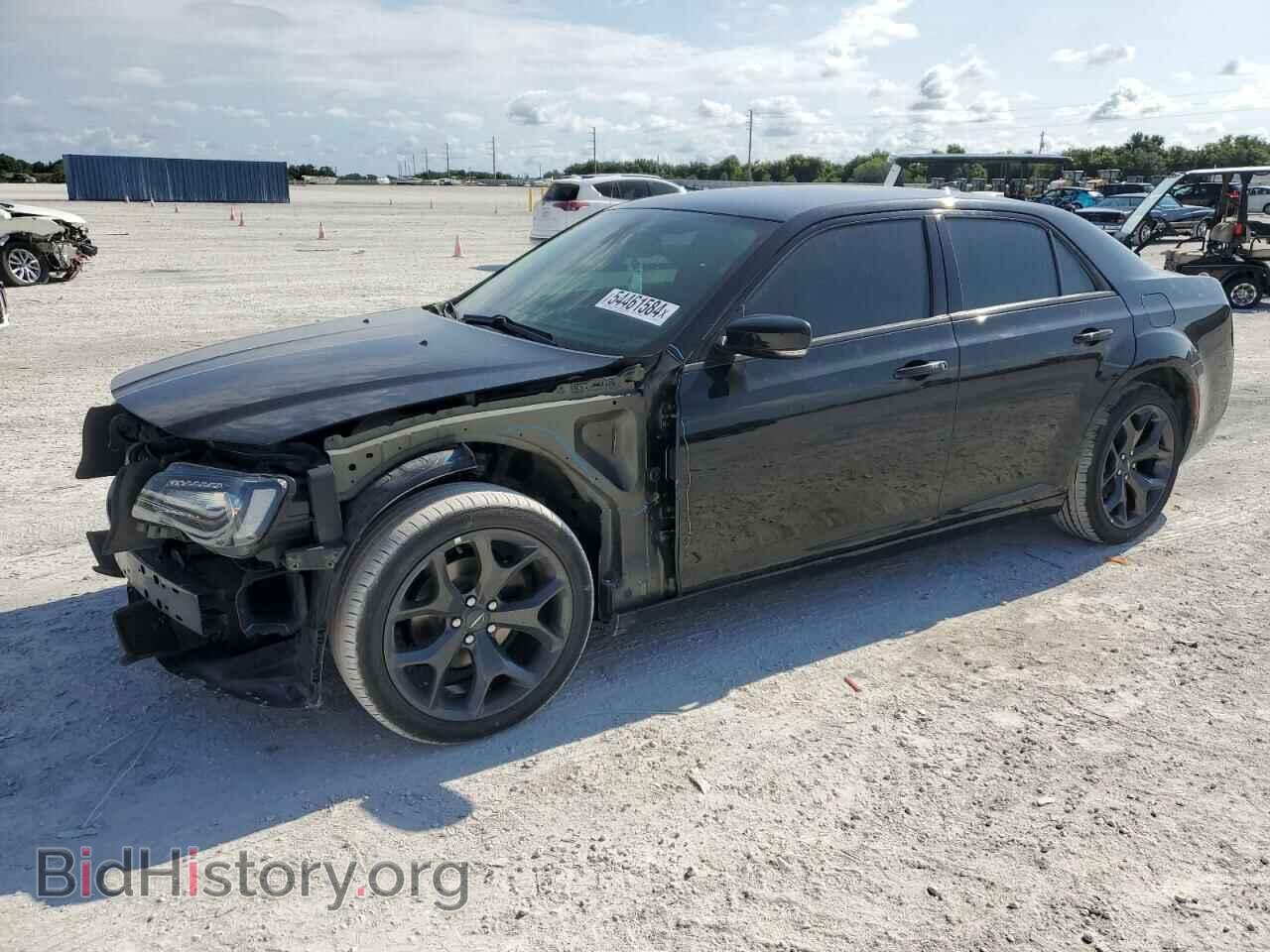 Фотография 2C3CCABG8MH524121 - CHRYSLER 300 2021