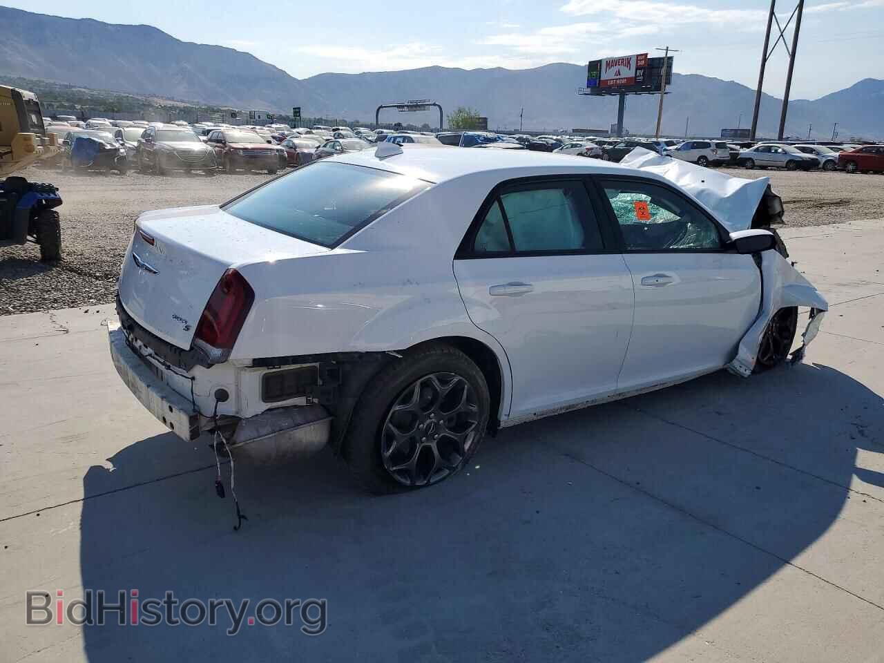 2018 CHRYSLER 300 - VIN: 2C3CCAGG9JH267183 - Photo 3