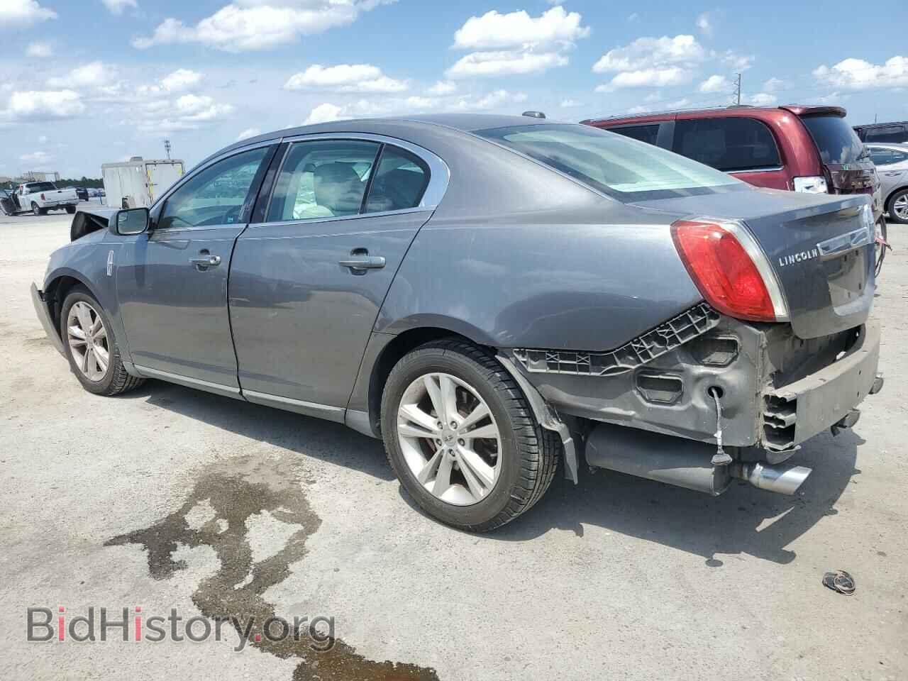 2011 LINCOLN MKS - VIN: 1LNHL9DR8BG607650 - Фото 2
