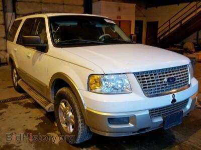 2005 Ford EXPEDITION, белый — VIN 1FMPU18535LA38851, Copart
