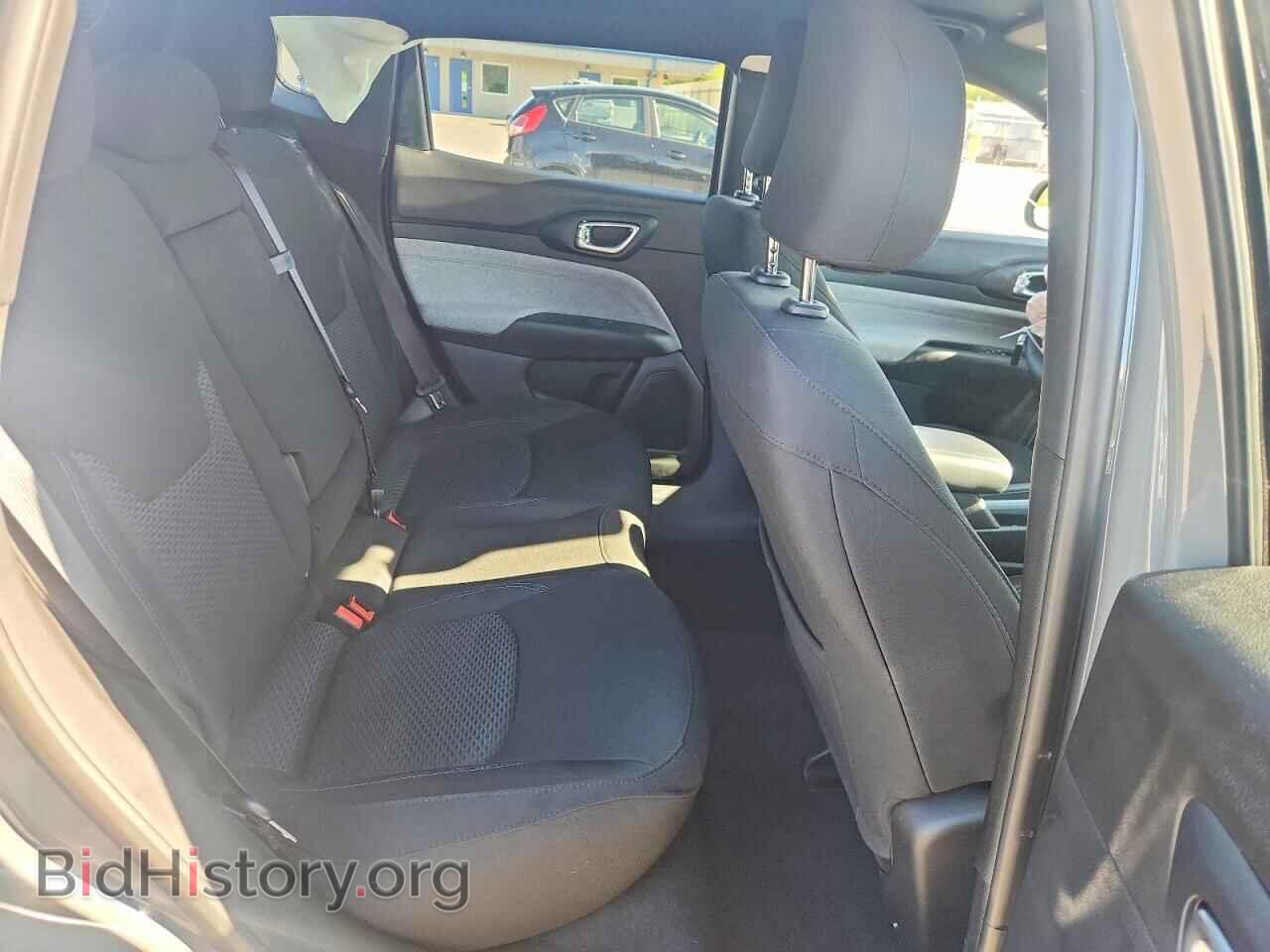 2024 JEEP COMPASS - VIN: 3C4NJDAN7RT576995 - Photo 10