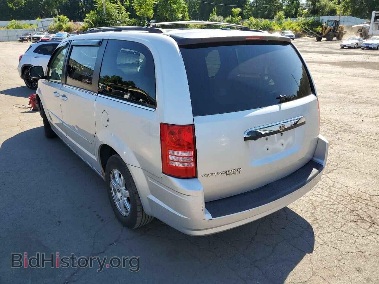 2008 CHRYSLER MINIVAN - VIN: 2A8HR54P08R107802 - Фото 3