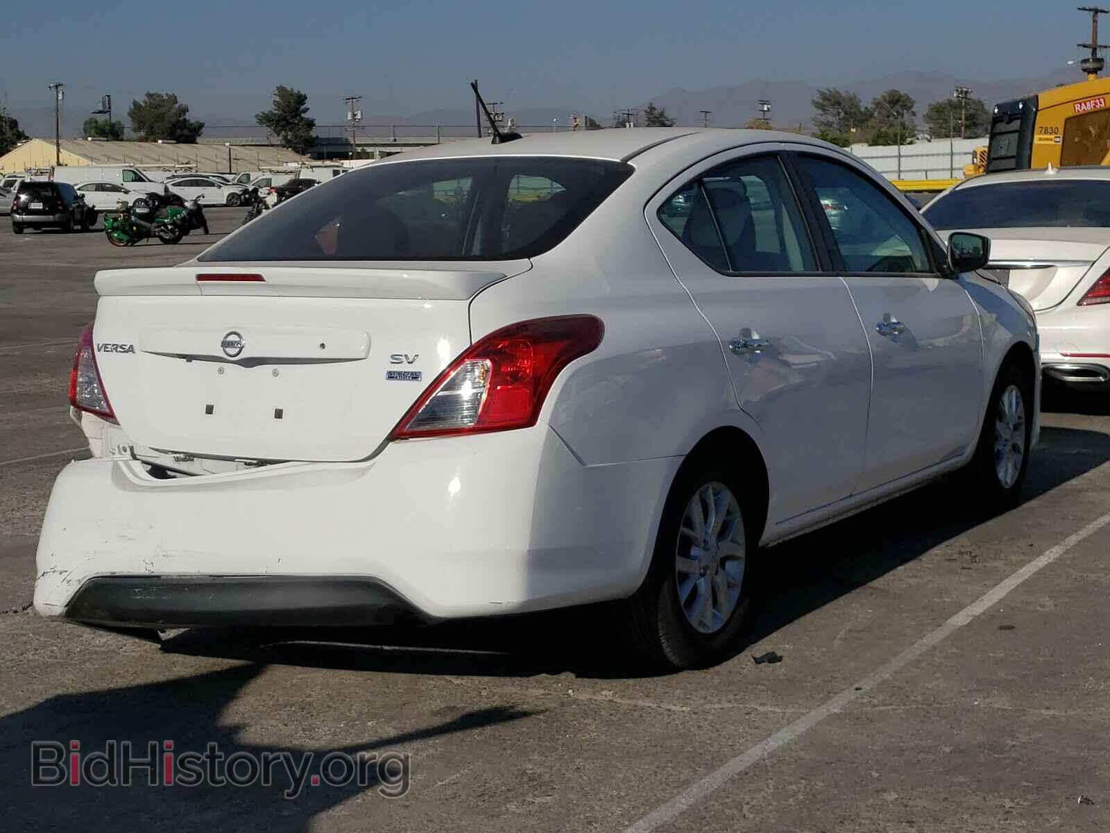 2018 NISSAN VERSA - VIN: 3N1CN7AP8JL837251 - Фото 4