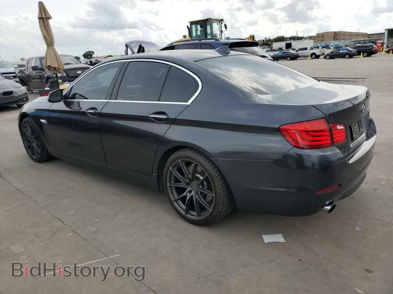 2011 BMW 5 SERIES - VIN: WBAFR7C57BC267165 - Фото 2