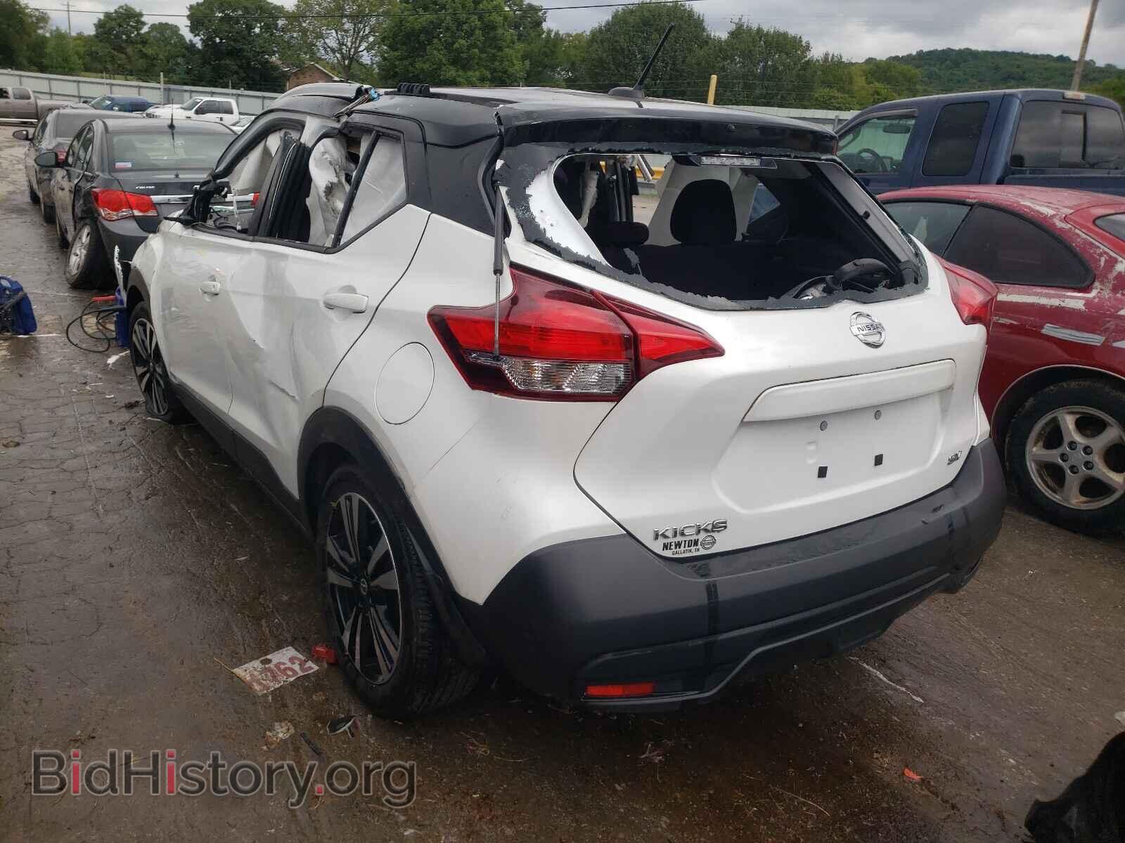 2019 NISSAN KICKS - VIN: 3N1CP5CU3KL477776 - Фото 3