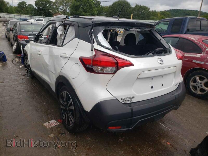 2019 Nissan KICKS (VIN 3N1CP5CU3KL477776) — photo 3 of 10