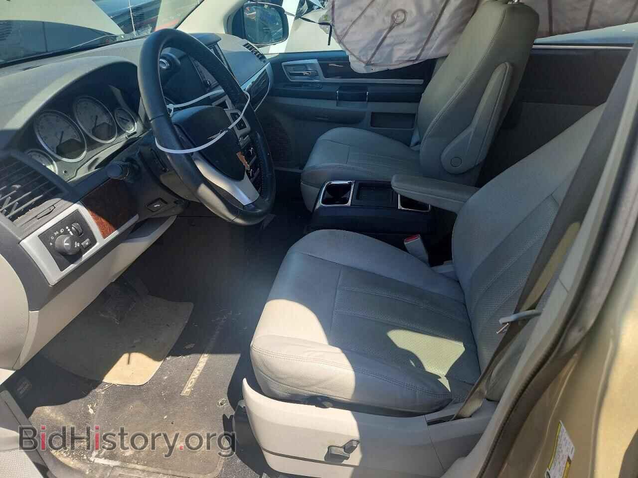 2010 CHRYSLER MINIVAN - VIN: 2A4RR8DX6AR456654 - Photo 7