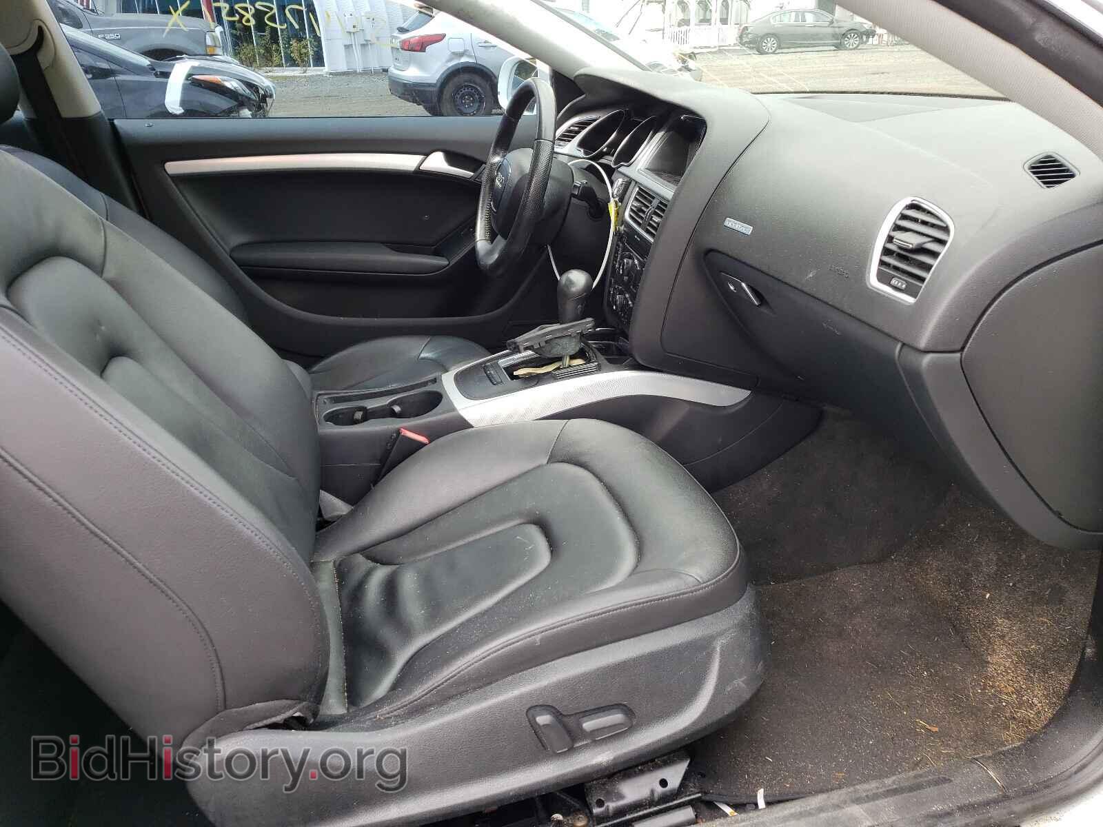 2011 AUDI A5 - VIN: WAUCFAFR3BA070271 - Фото 5