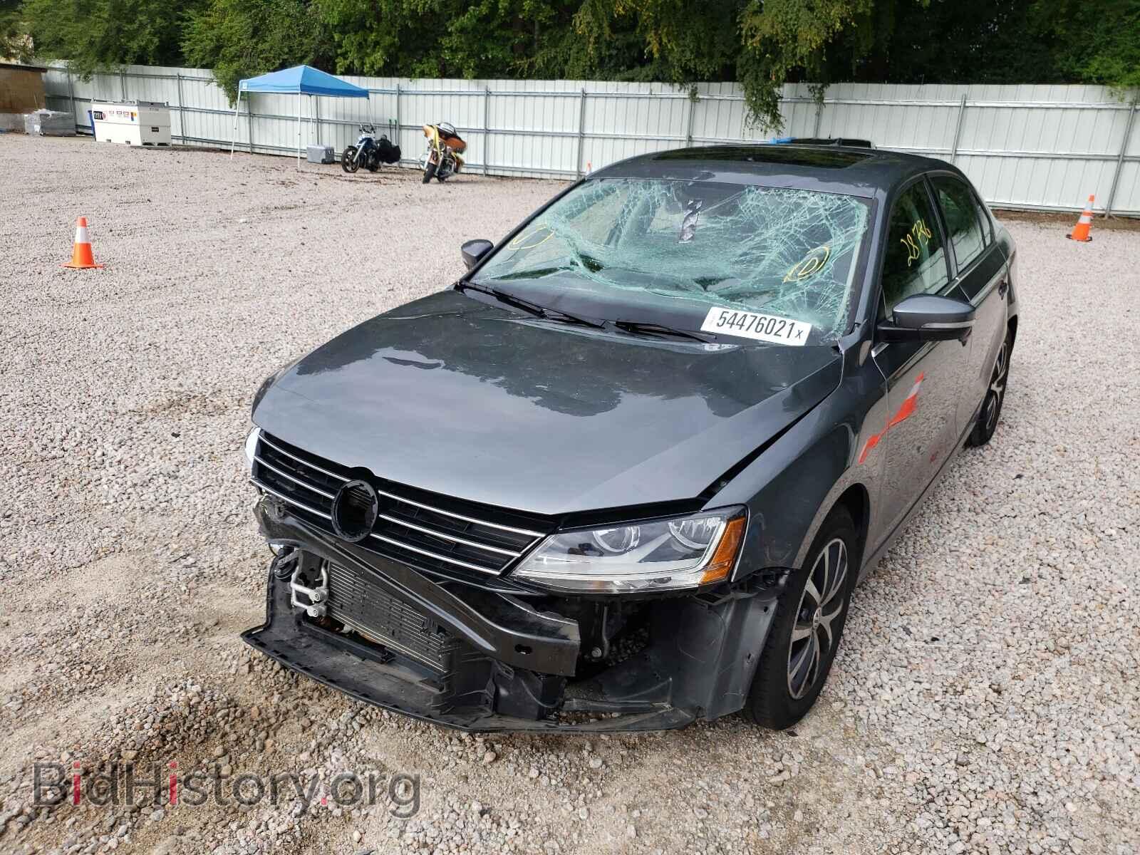 2017 VOLKSWAGEN JETTA - VIN: 3VWDB7AJ3HM413418 - Фото 2